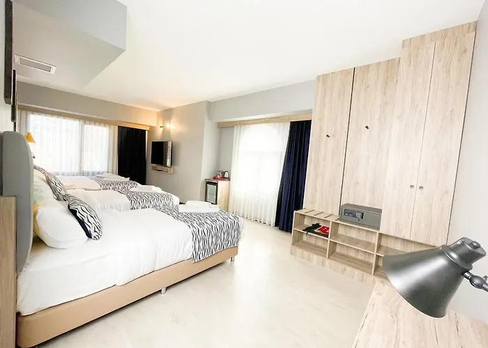 Center Maltepe Отель